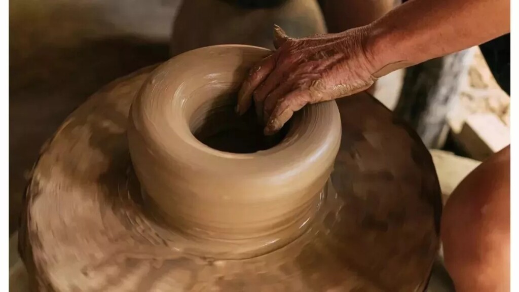 पारंपरिक कारीगरों से लेकर आईटी पेशेवरों तक के लिए सौगात