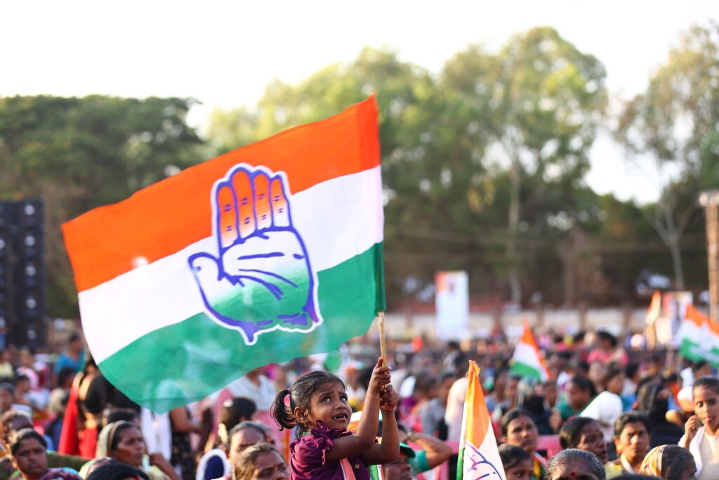 Congress ko Jhatka : छत्तीसगढ़ में एक ही दिन में 3 कद्दावर नेताओं ने कांग्रेस का दामन छोड़ा...देखें Letter