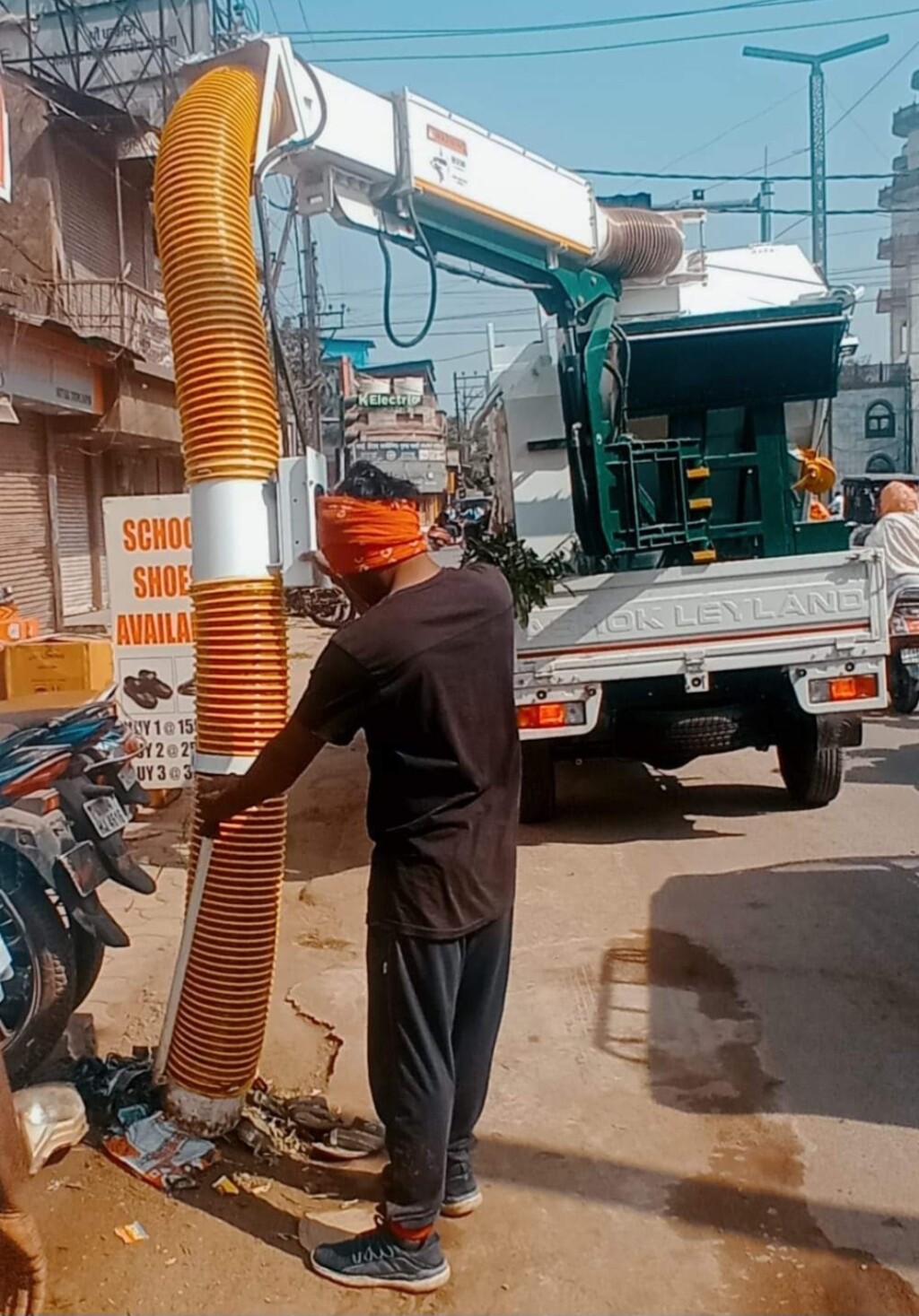 रायपुर में इन दिनों एक नई मशीन से कचरे की सफाई