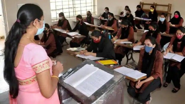 नए सत्र के लिए आवेदन इसी माह, व्यावसायिक कोर्स के लिए परीक्षा भी