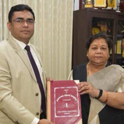 झीरम हत्याकांड की रिपोर्ट पर सियासत