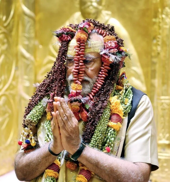 Kashi Vishwanath : काशी विश्वनाथ में पीएम मोदी का ये रूप सबको किया चकित…देखिए तस्वीरें