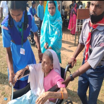 चुनाव बस्तर में :-  वोटिंग के बीच बस्तर में हुआ धमाका एक जवान घायल, गांव-गांव से निकल रहे वोटर