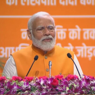PM Modi Samvad : 10 महिलाओं को मिला 'लखपति दीदी' का सम्मान...PM मोदी ने किया संवाद